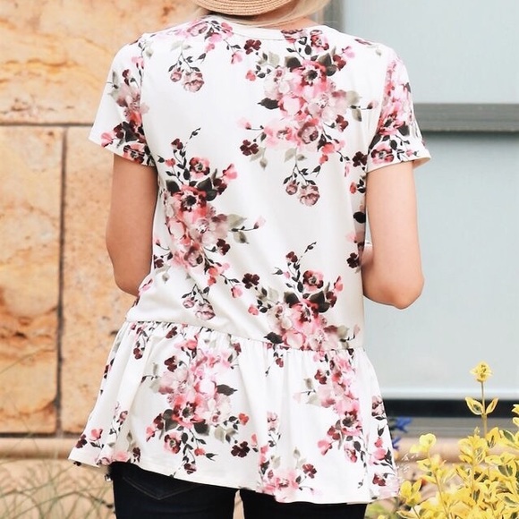 ⭐️Floral Blossom Peplum Top In Ivory⭐️ - Picture 5 of 6